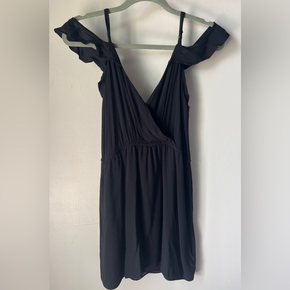 BCBGeneration Black Cocktail Dress Size M | Off-the-Shoulder Ruffles + Pockets! - Picture 2 of 8